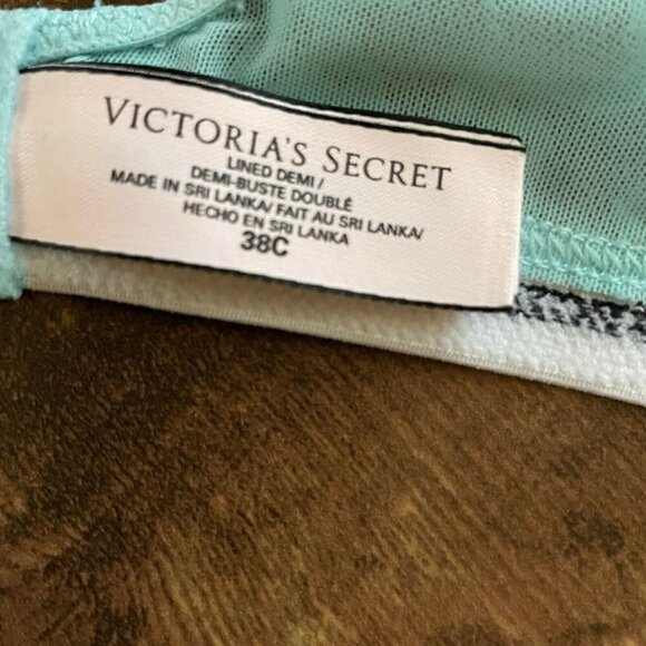 Victorias Secret 38C Lined Demi Bra Light Blue Lace Underwire Multi Way Straps - Picture 6 of 6